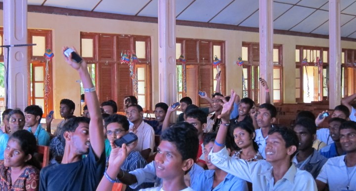 Field Update: Mobile Phones and Reconciliation in Sri Lanka Photo